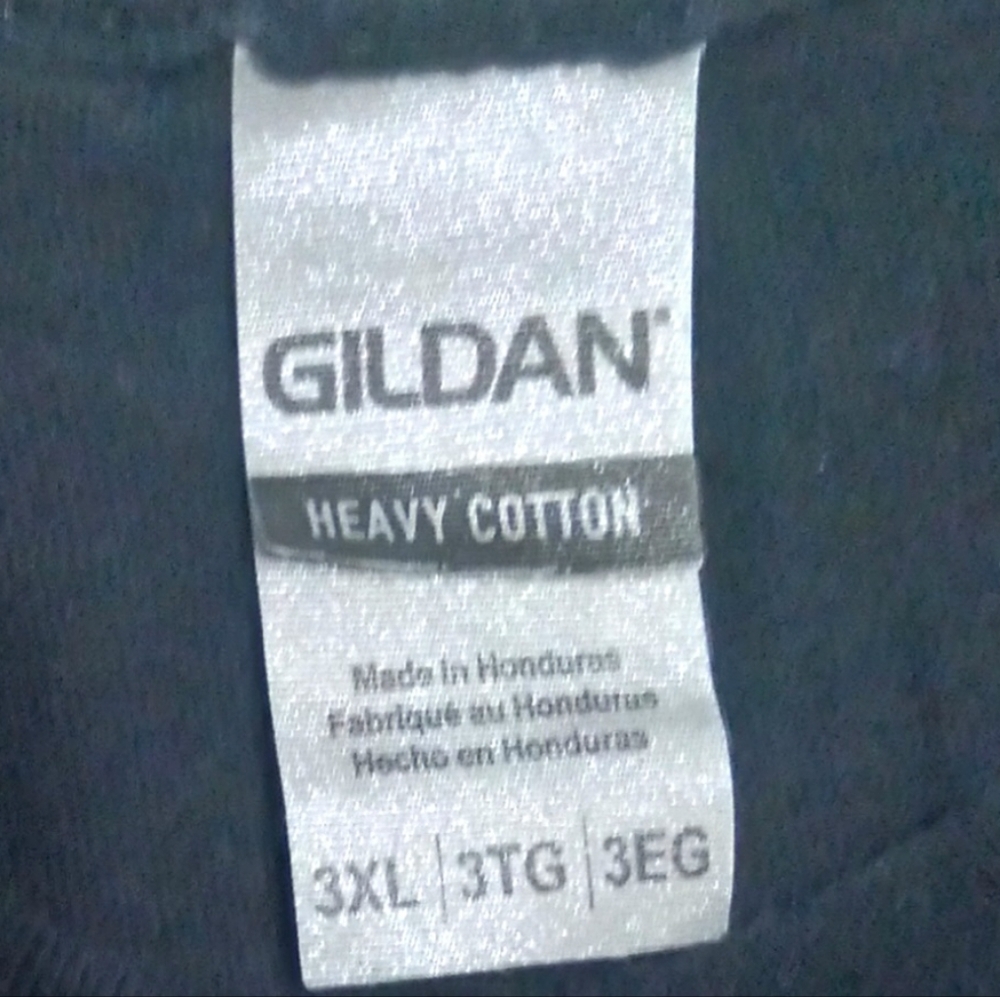 Gildan Black Short Sleeve Tee with Deadpool Design - Picture 3 of 4